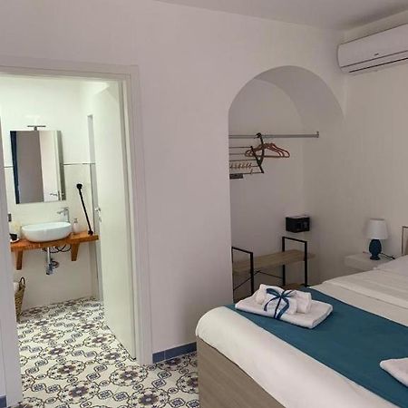 Mini Appartamenti Ballaro Rooms Palermo Luaran gambar