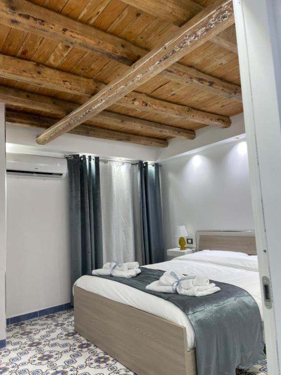 Mini Appartamenti Ballaro Rooms Palermo Luaran gambar
